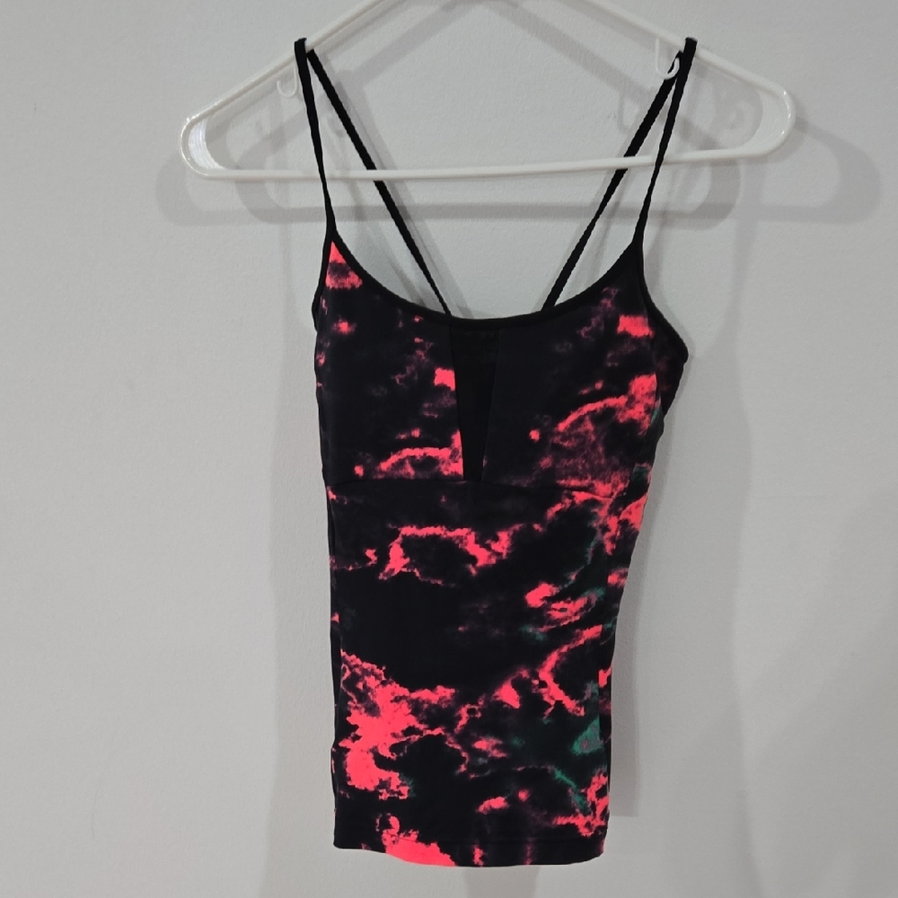 ALO Yoga Goddess Ruched Athletic Black and Pink Tie-Dye Tank Top